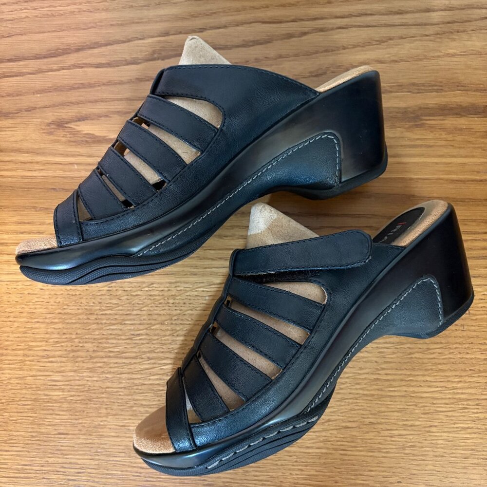 Rialto Valencia Slide Sandals  8.5